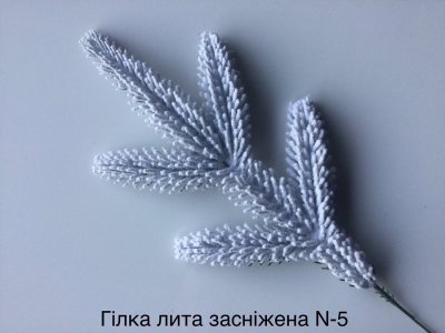 Гілка лита, засніжена №5